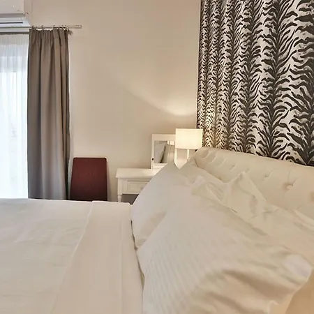 V Luxury Apartment 3 Ioannina Buitenkant foto